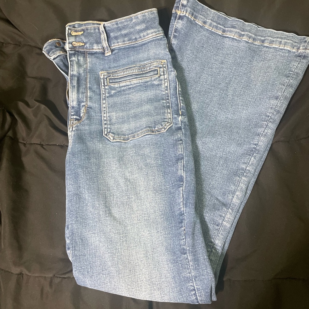 American eagle flare jeans